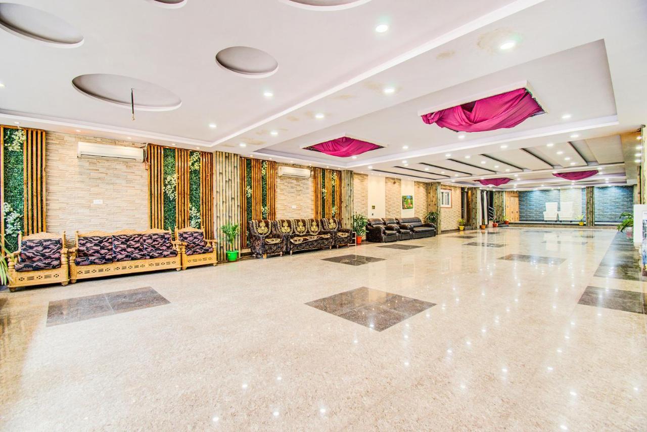 Hotel Sarweshwary Varanasi Exteriör bild